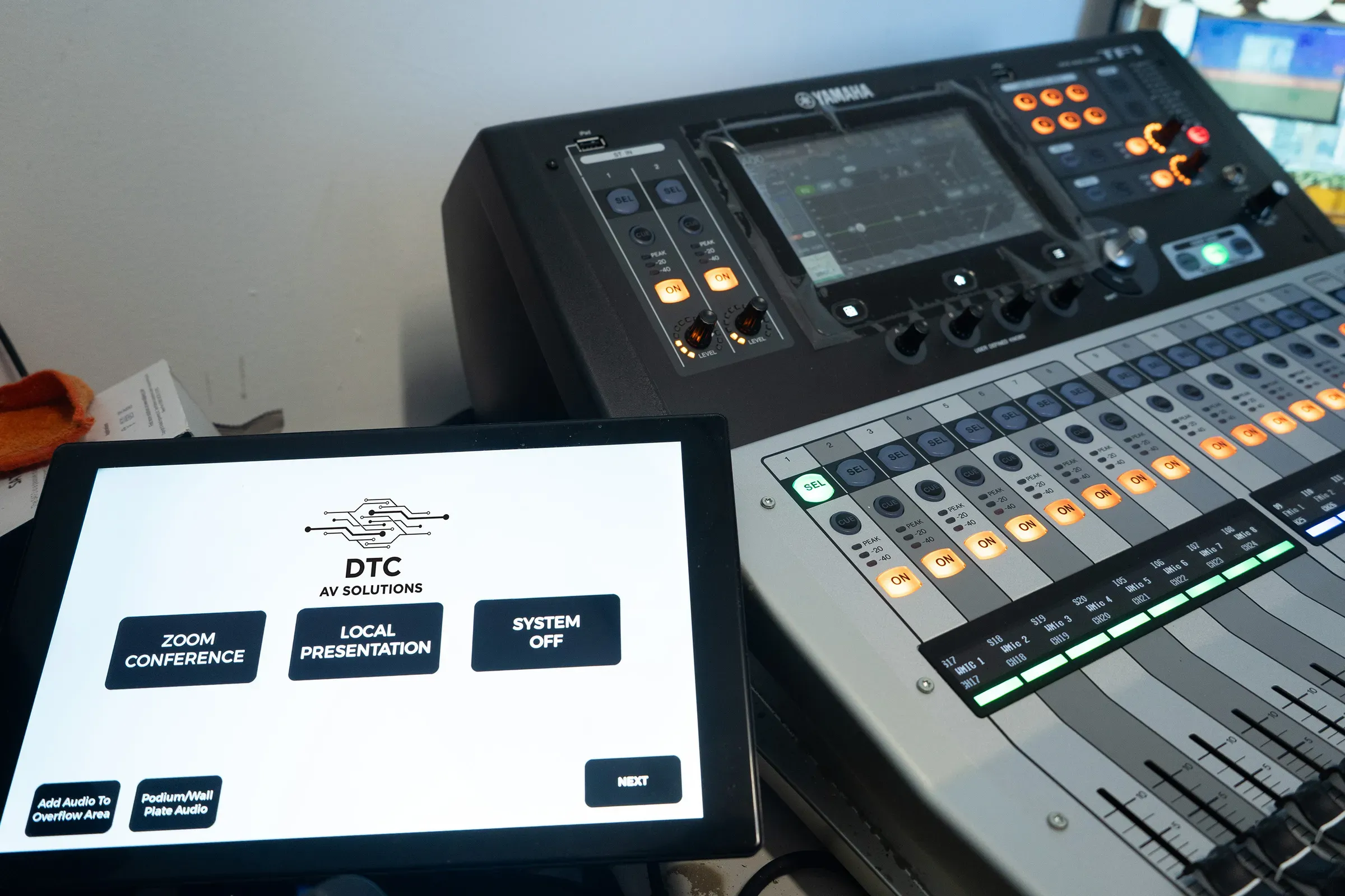 mixer-touch-panel